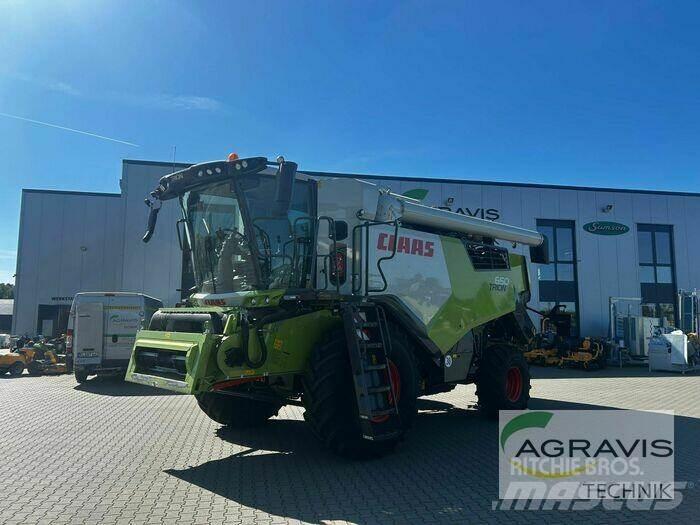 CLAAS TRION 650 Mejetærskere