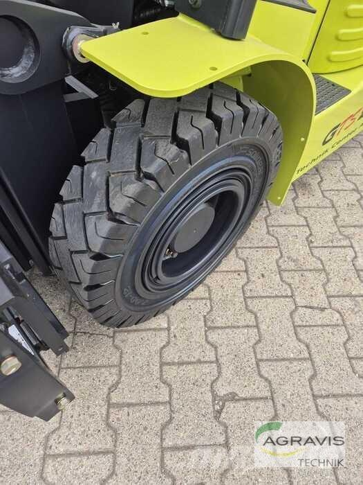 Clark GTS25D Gaffeltrucks - andre