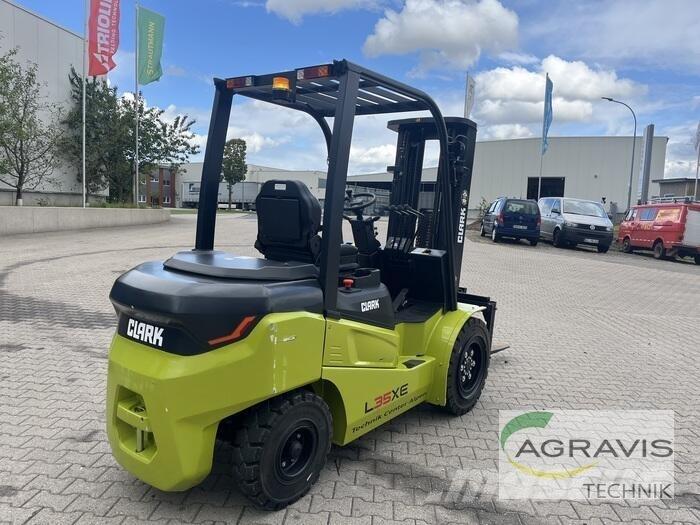 Clark L35XE Gaffeltrucks - andre