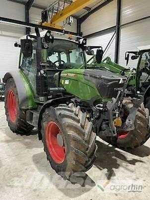 Fendt 211 VARIO Traktorer