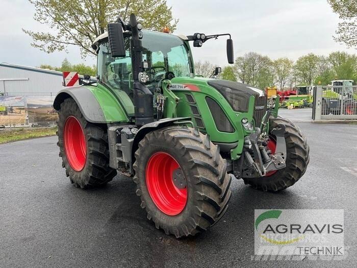 Fendt 714 VARIO S4 Traktorer