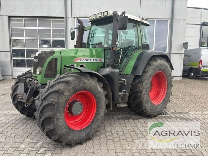 Fendt 718 VARIO Traktorer