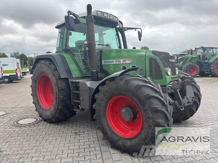 Fendt 718 VARIO Traktorer
