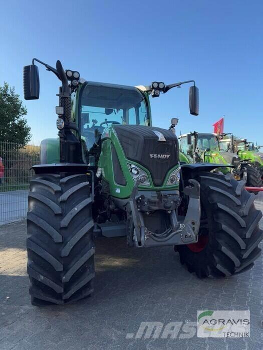 Fendt 724 VARIO S4 Traktorer