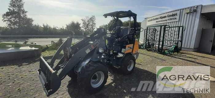 GiANT G2300 HD Læssemaskiner på hjul