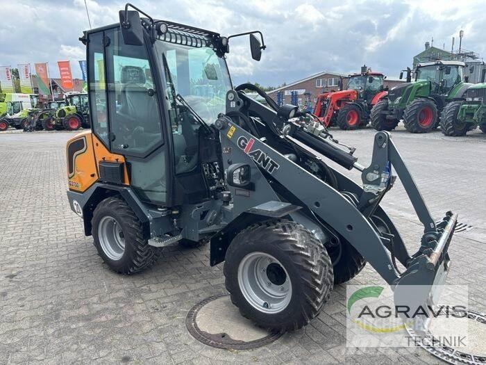 GiANT G2700 E Læssemaskiner på hjul