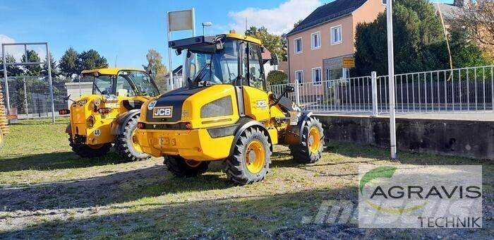 JCB 409 AGRI STUFE V Læssemaskiner på hjul