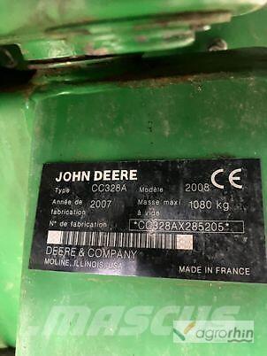 John Deere 328 A Græsslåmaskiner