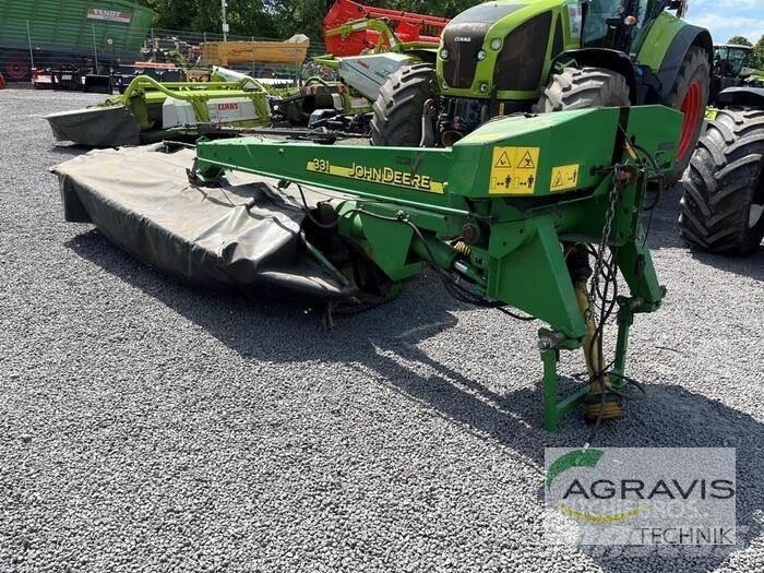 John Deere 331 Græsslåmaskiner