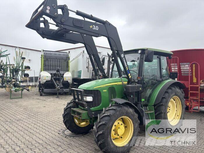 John Deere 5620 Traktorer