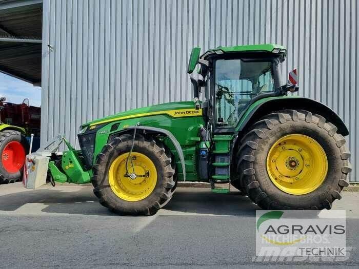 John Deere 8310 R Traktorer