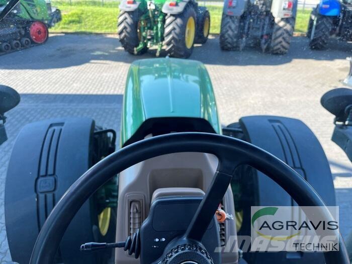 John Deere 8320 Traktorer