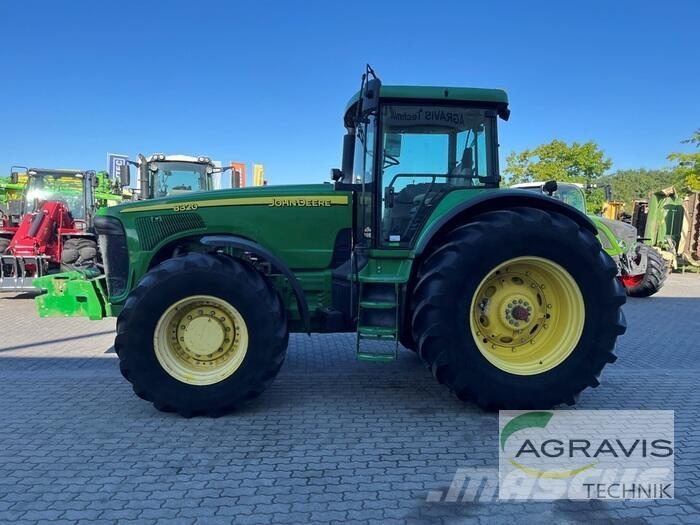 John Deere 8320 Traktorer