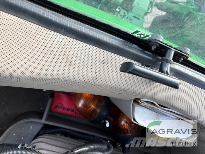 John Deere 8320 R Traktorer