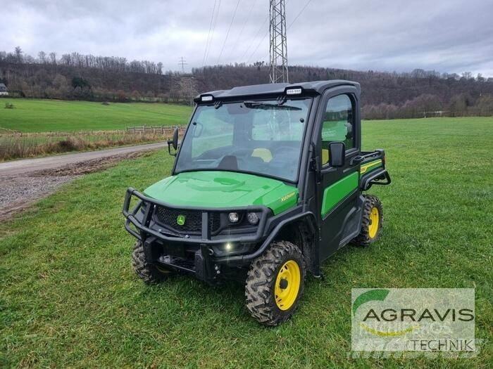 John Deere GATOR Kompakte traktorer