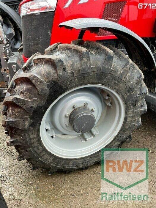 Massey Ferguson 6712 Traktorer