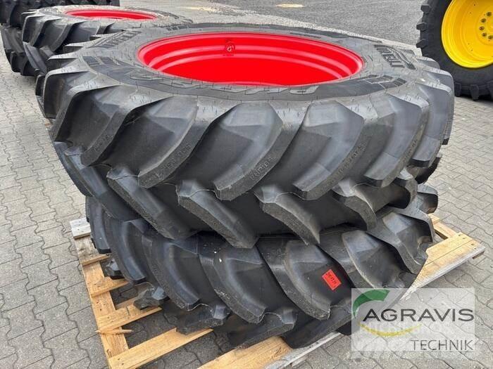Pirelli KR 520/85R42 Hjul, Dæk og Fælge