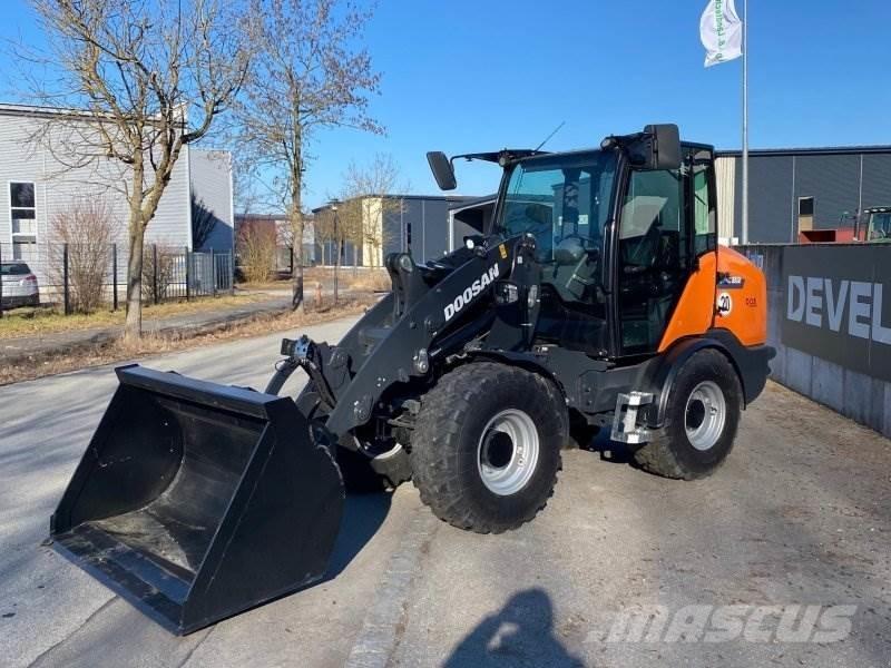 Doosan DL 80-7 Læssemaskiner på hjul