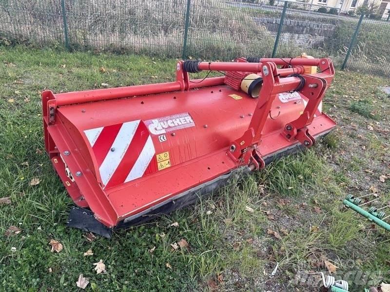 Dücker UM 30 Kompostvendere