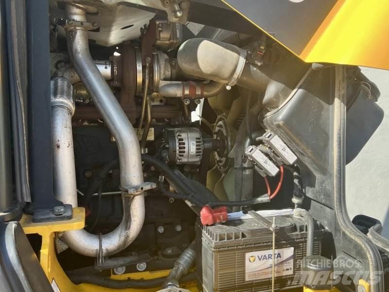 JCB TM 320 S Læssemaskiner på hjul