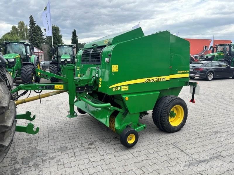John Deere 623 Rundballe-pressere