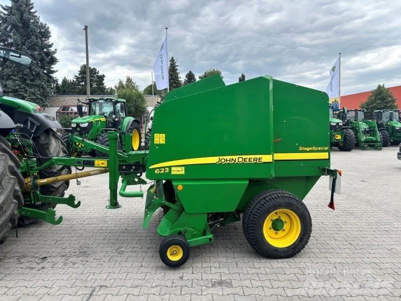 John Deere 623 Rundballe-pressere
