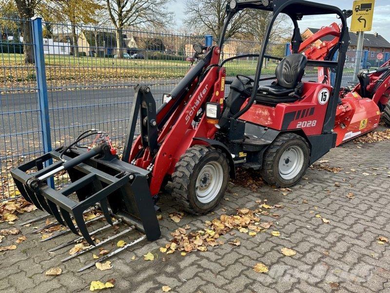 Schäffer 2028 Frontlæssere og gravere