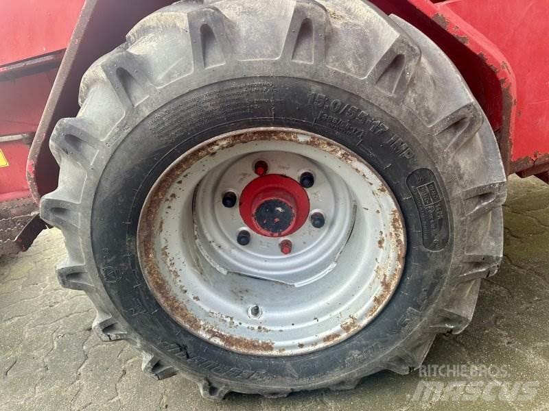 Schäffer 3550 Frontlæssere og gravere