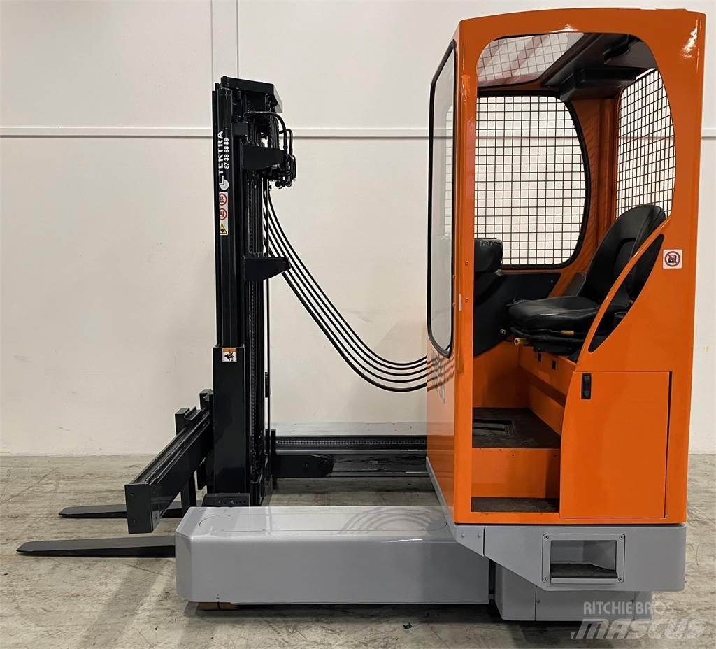 Hubtex MQ 30 AC 4-vejs truck