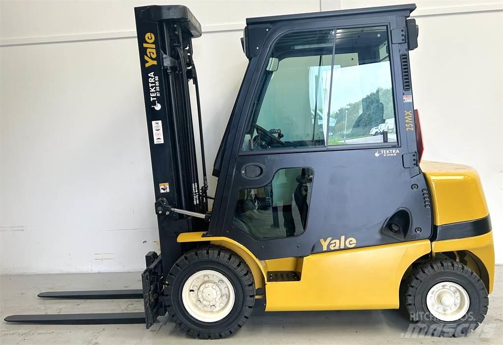 Yale GDP25MX Diesel gaffeltrucks