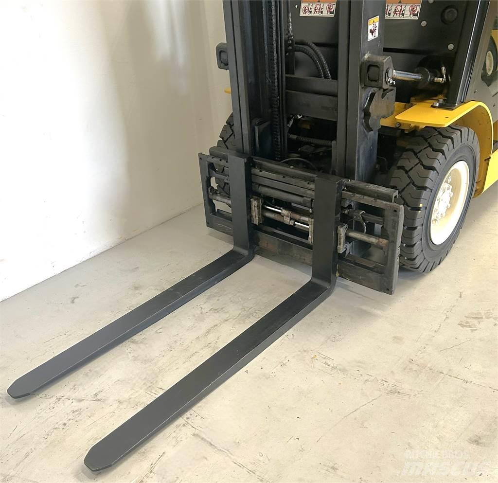 Yale GDP25MX Diesel gaffeltrucks