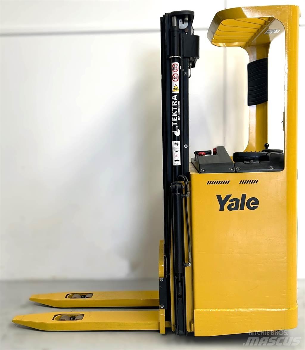 Yale SMS12S Selvkørende stablere