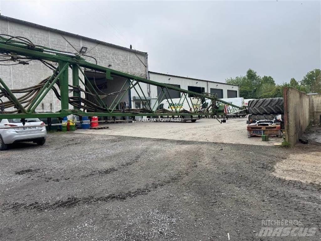 Amazone UX5200 Trailersprøjter