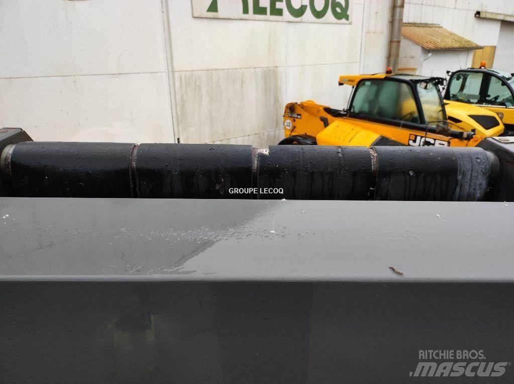 CLAAS Variant 360 Rundballe-pressere