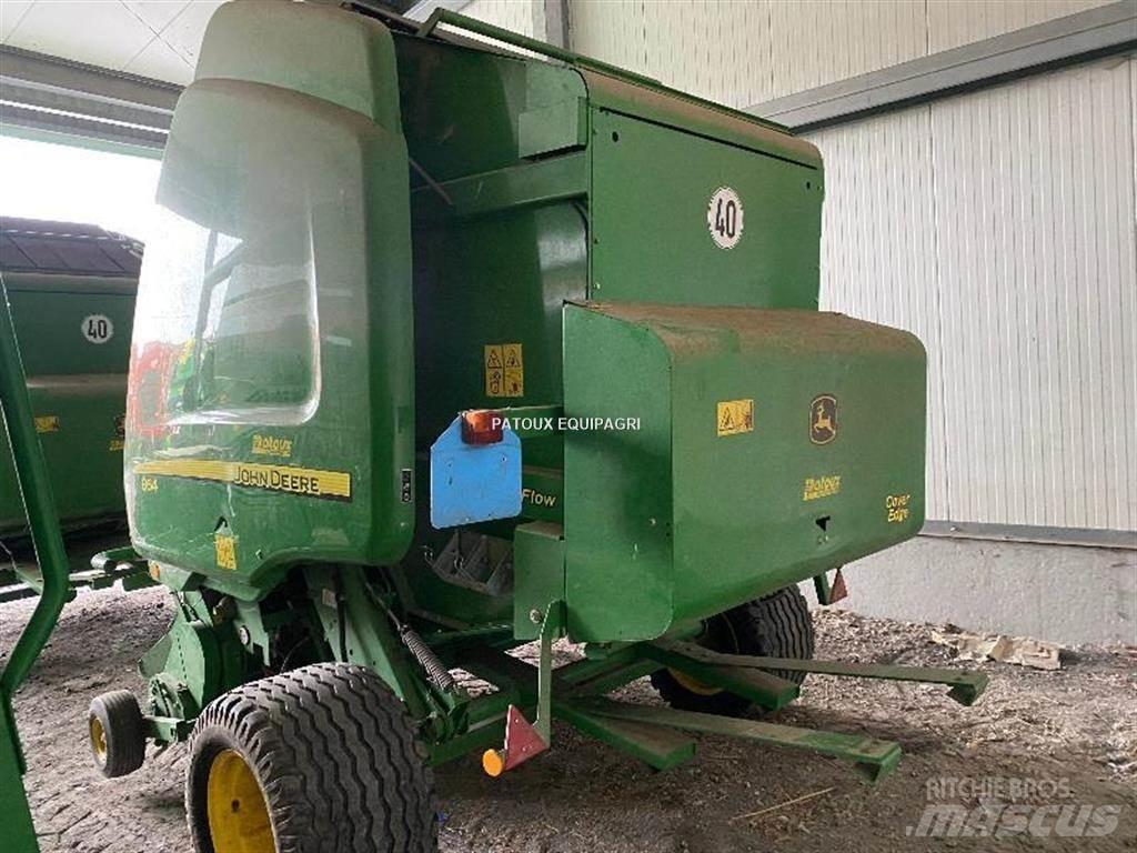 John Deere 864 Rundballe-pressere