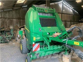John Deere V461M Rundballe-pressere