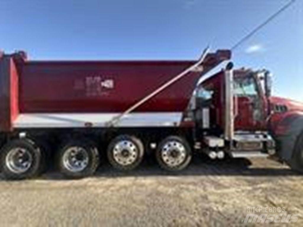 Mack GR104FR Lastbiler med tip