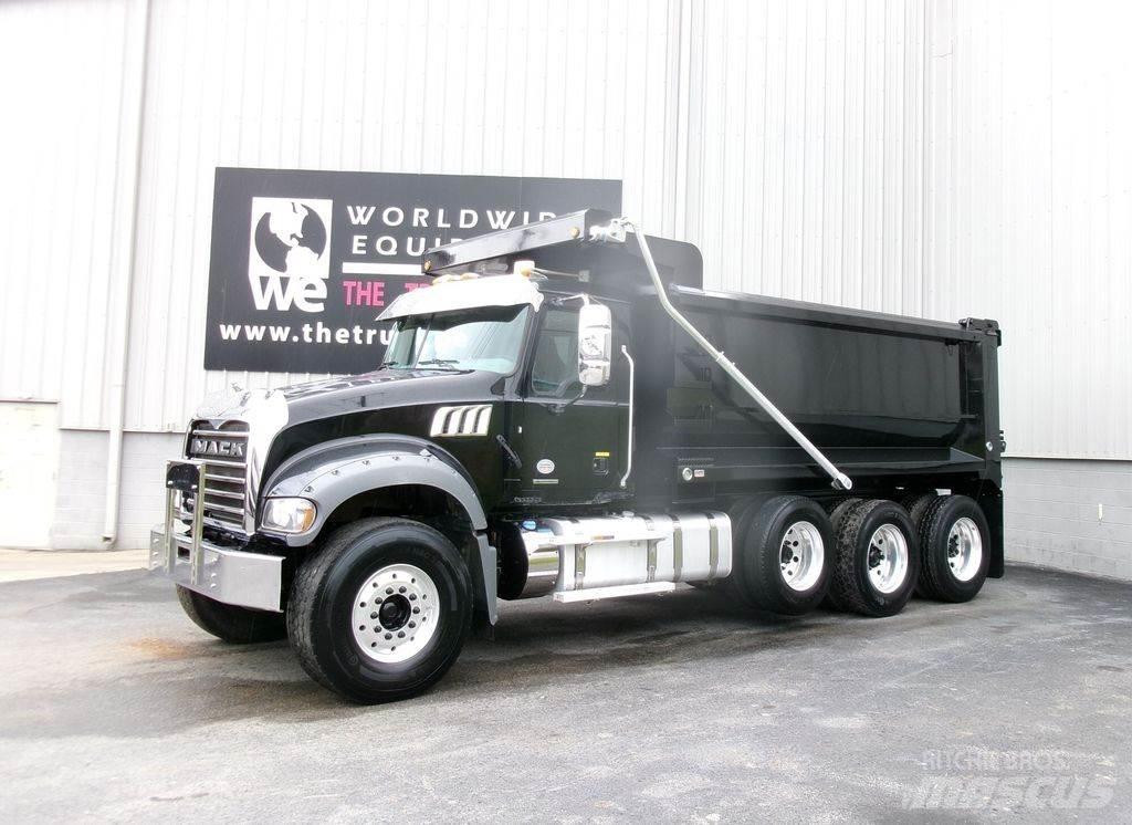Mack GR64F Lastbiler med tip