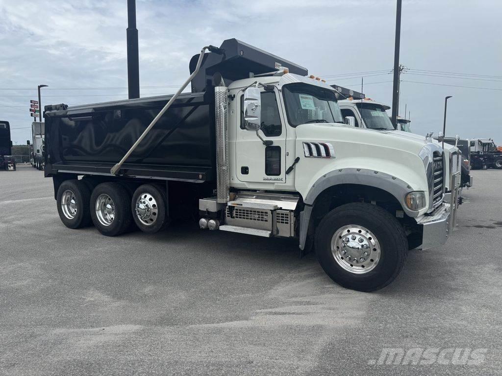 Mack Granite Lastbiler med tip