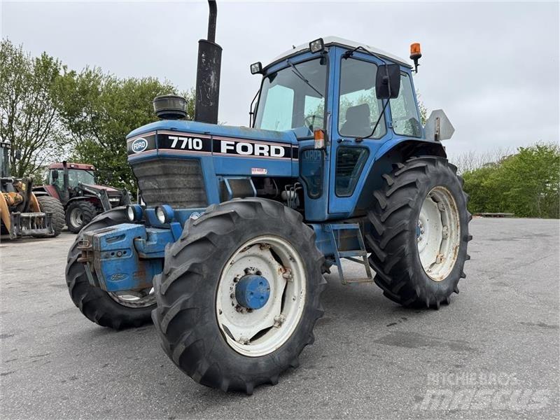 Ford 7710 Traktorer