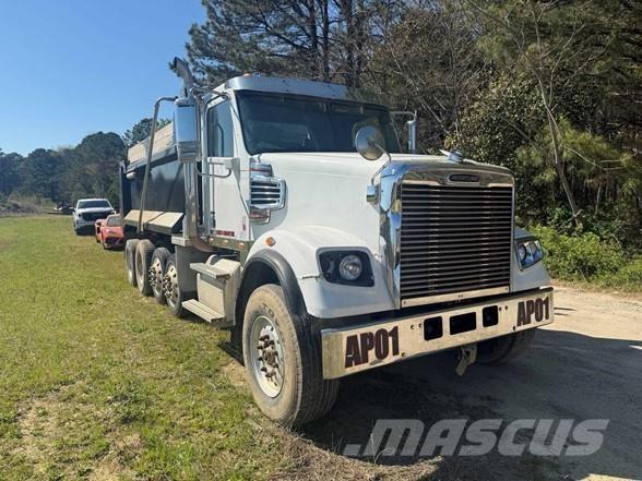 Freightliner 122SD Lastbiler med tip
