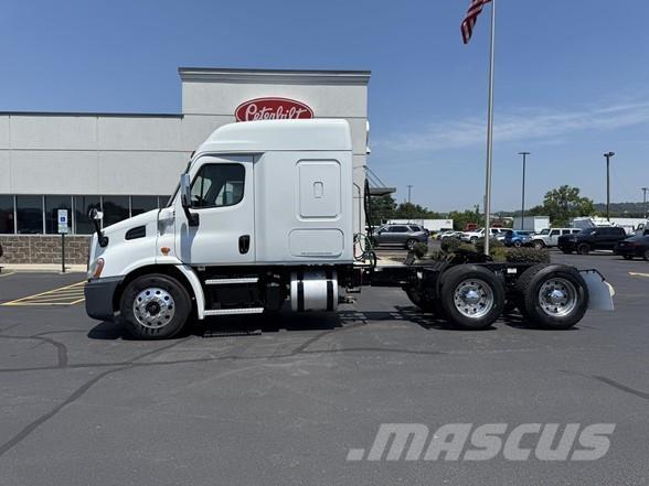 Freightliner CASCADIA 116 Trækkere