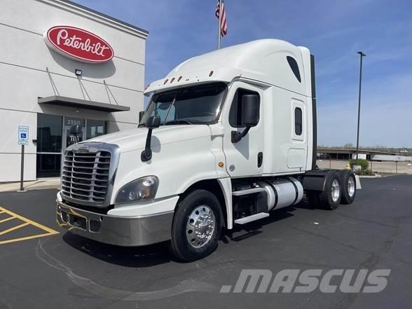 Freightliner CASCADIA 116 Trækkere