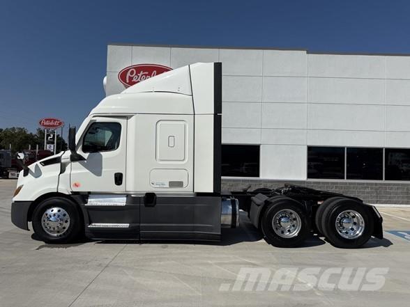 Freightliner CASCADIA 116 Trækkere