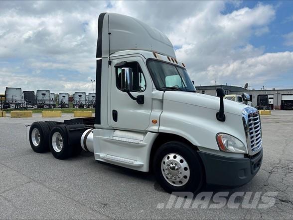 Freightliner CASCADIA 125 Trækkere