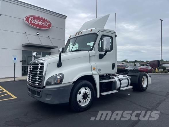 Freightliner CASCADIA 125 Trækkere