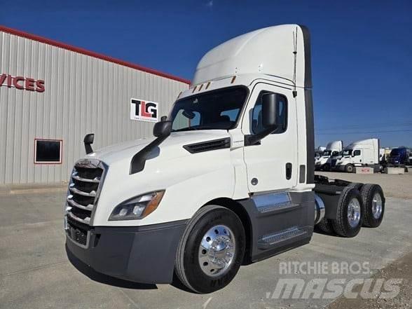Freightliner CASCADIA 126 Trækkere