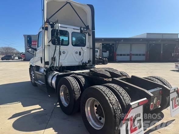 Freightliner CASCADIA 126 Trækkere