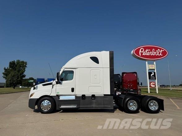 Freightliner CASCADIA 126 Trækkere