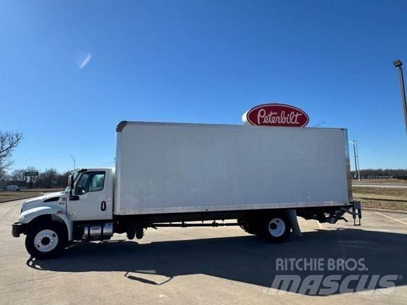 International MV Fast kasse